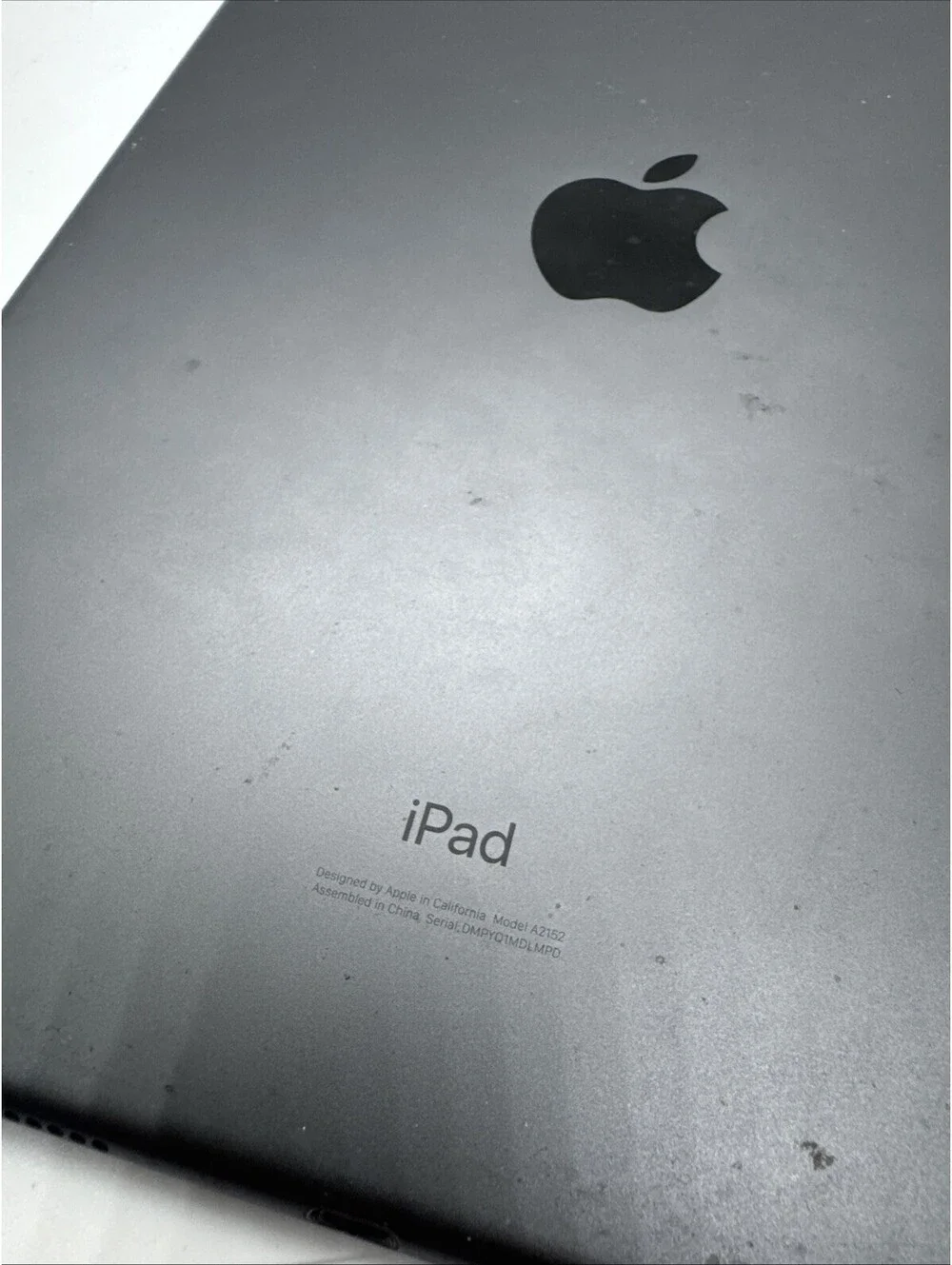 Apple iPad Air (3rd Gen) A2152 64GB - Wi-Fi - Space Gray (READ). For Parts Not W